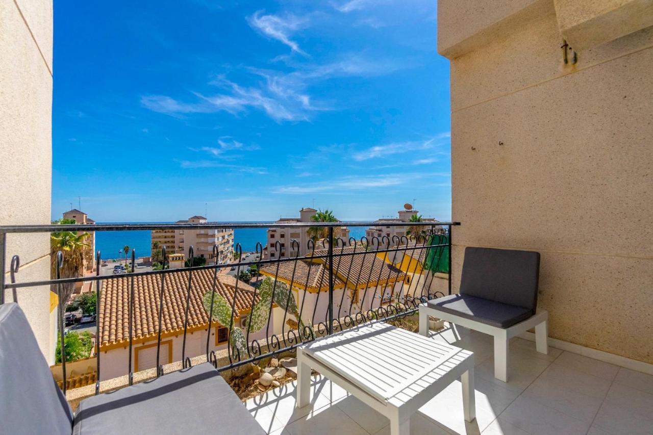 He Torre Del Moro Lägenhet Torrevieja Exteriör bild