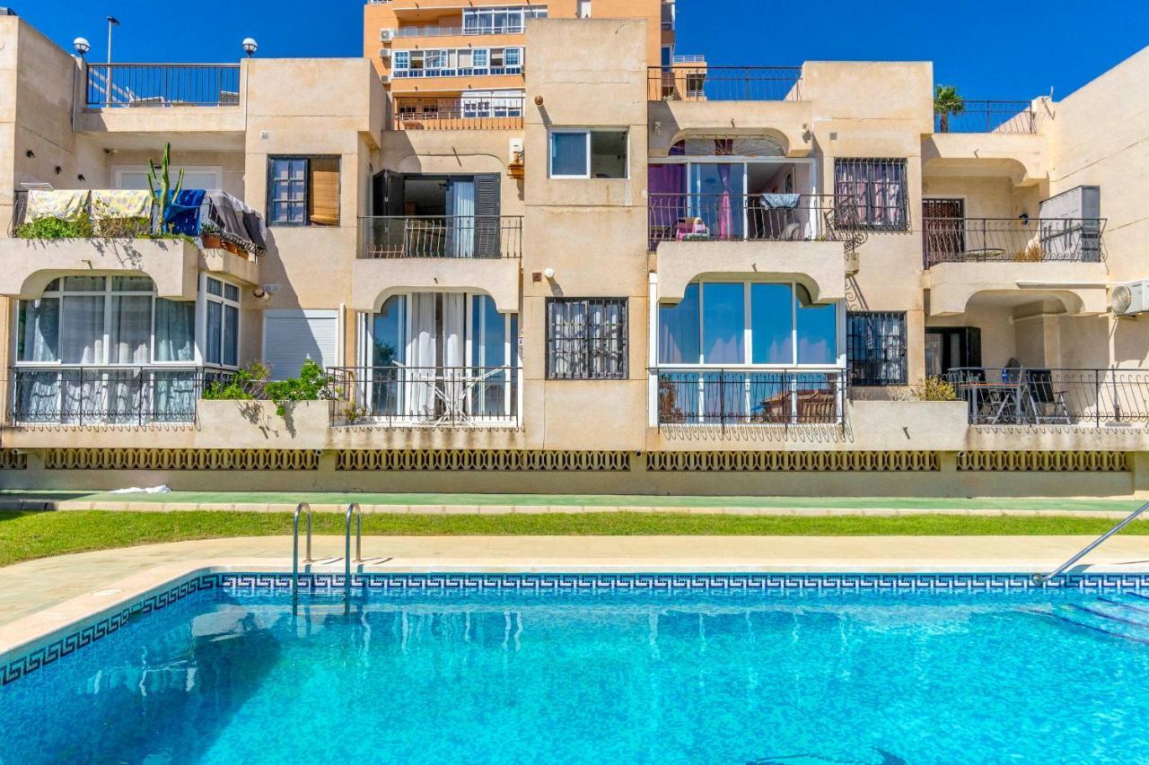He Torre Del Moro Lägenhet Torrevieja Exteriör bild