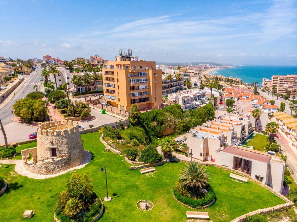 He Torre Del Moro Lägenhet Torrevieja Exteriör bild