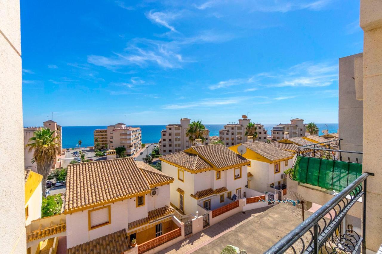 He Torre Del Moro Lägenhet Torrevieja Exteriör bild
