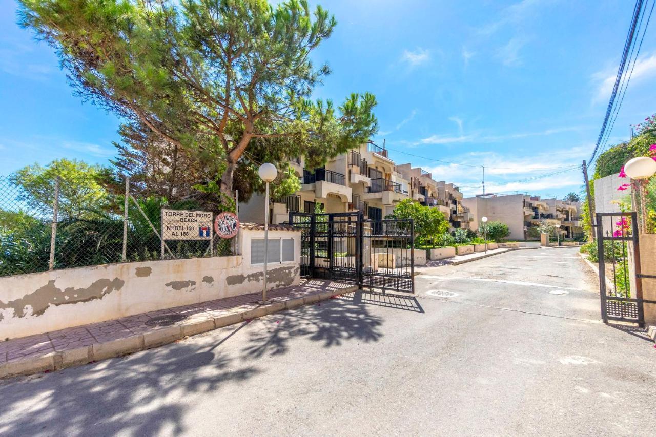 He Torre Del Moro Lägenhet Torrevieja Exteriör bild